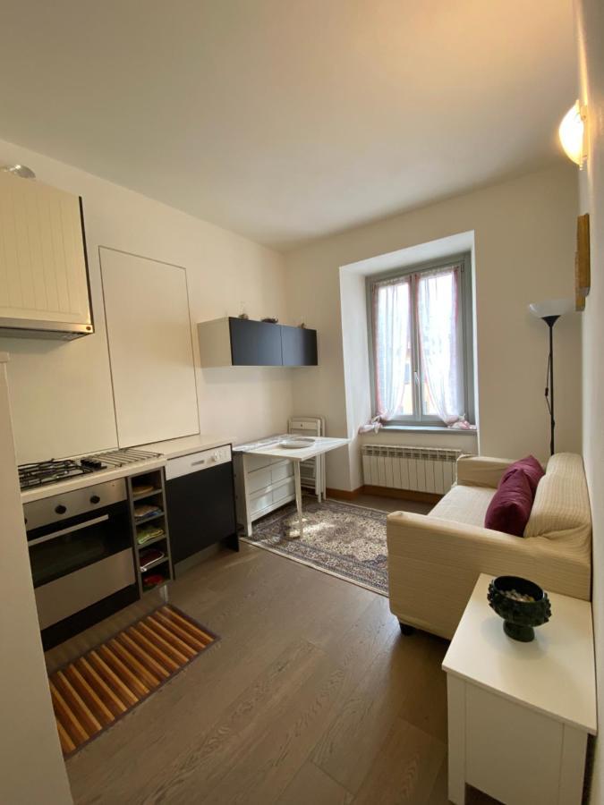 Casa Anna Lägenhet Lovere Exteriör bild