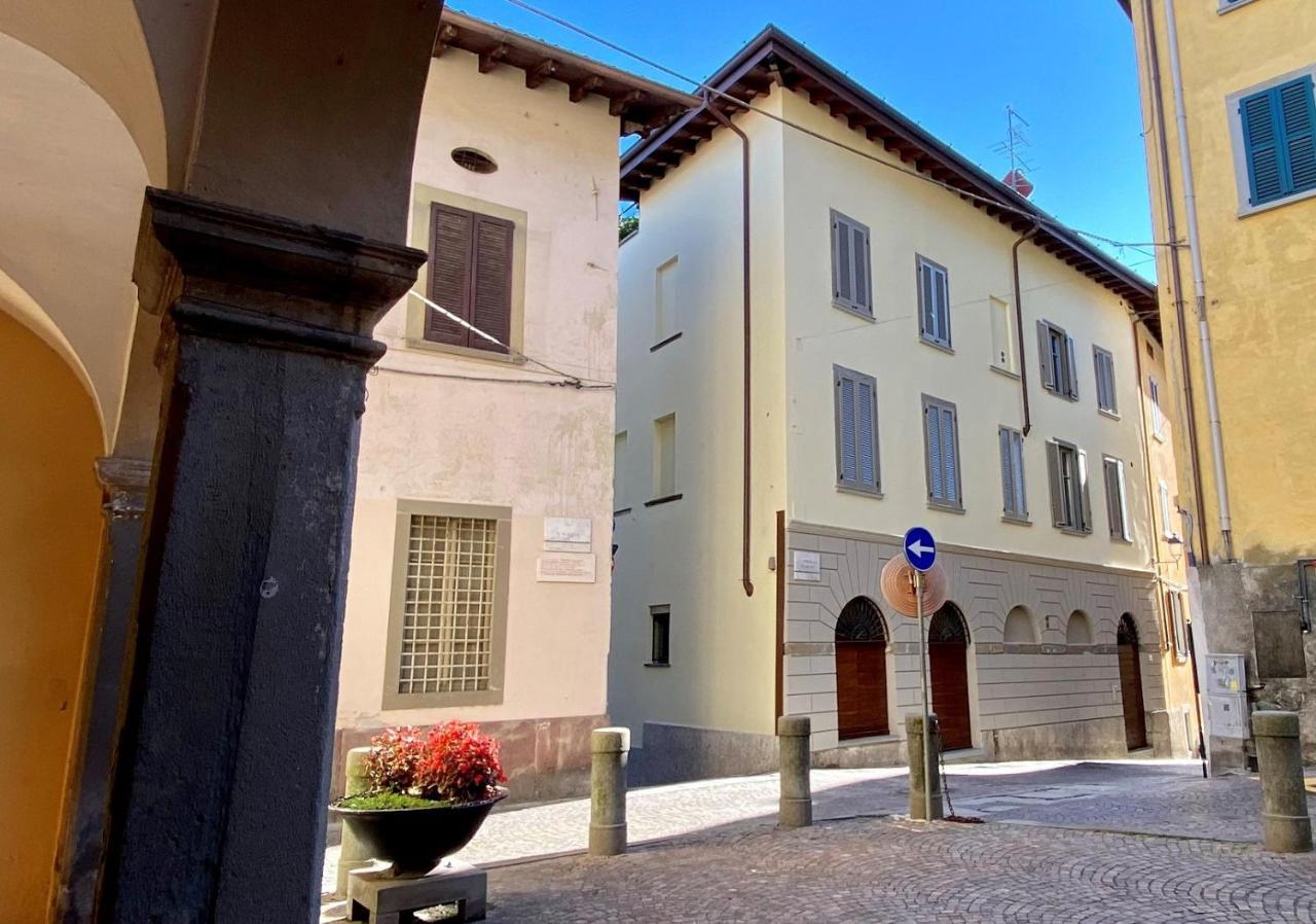 Casa Anna Lägenhet Lovere Exteriör bild